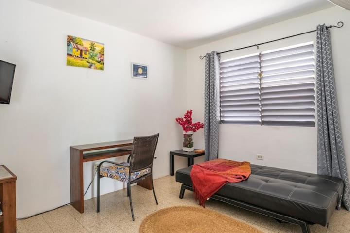 Ancella'S Garden Apartment-Beach-5Min Drive, 1 Hr Montego Bay, 25 Mins Ocho Rios, Continental Breakfast Runaway Bay Exterior foto